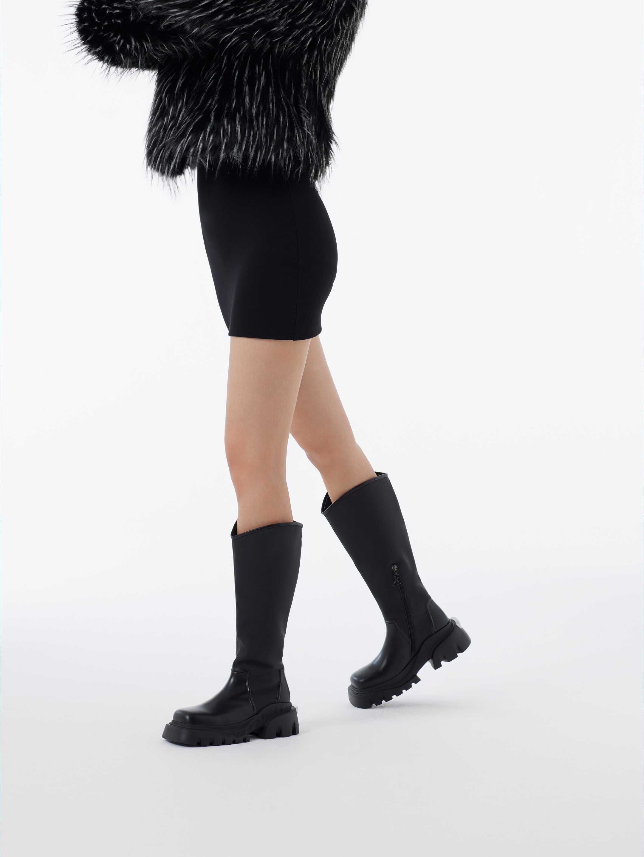 Knee-High Outdoor Boots 8823605013